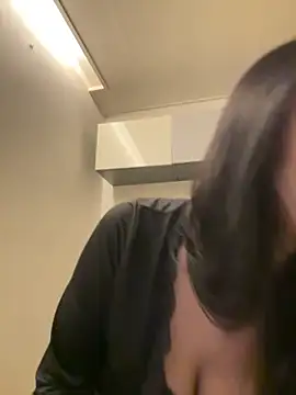 Angela Fosterr online show from January 11, 6:24 pm