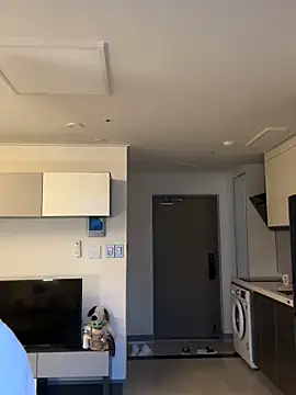 Angela Fosterr online show from September 23, 9:18 am