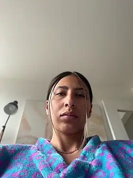 Ameellie online show from April 17, 3:14 pm