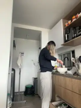 Ameellie online show from April 14, 4:29 pm