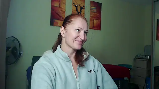 AmellyGrand online show from November 9, 1:40 pm