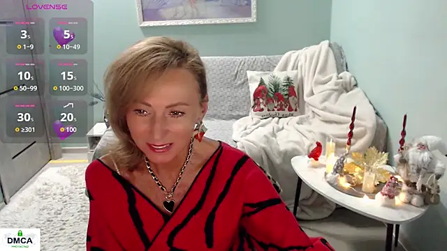 HornyMilf 777 online show from December 21, 7:01 am