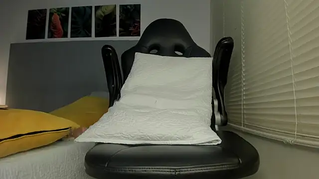  Molly rosse  online show from February 18, 12:48 pm