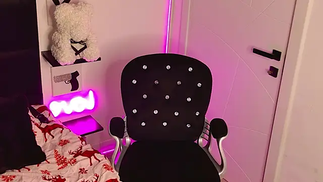 MissAmeliaa online show from December 13, 7:53 pm