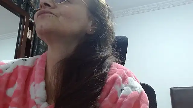 asleycavta online show from October 8, 3:55 am