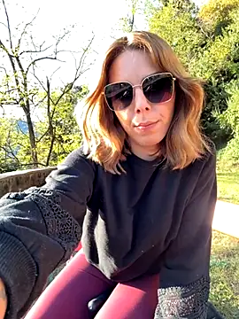 Mia Railey online show from October 28, 2:45 pm