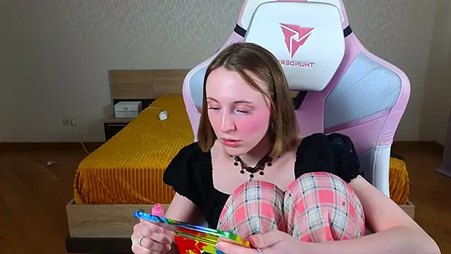 Cowell Adelina online show from March 14, 9:43 am