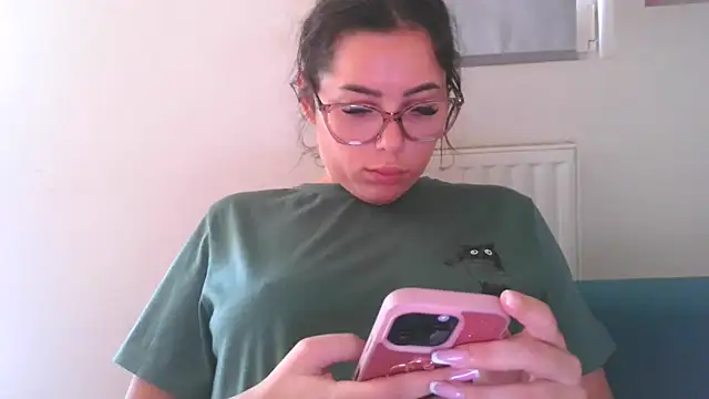 LovelyJulliette online show from October 25, 1:08 pm