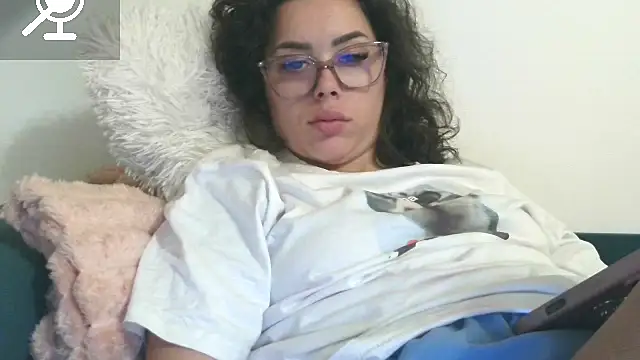 LovelyJulliette online show from November 8, 7:19 pm