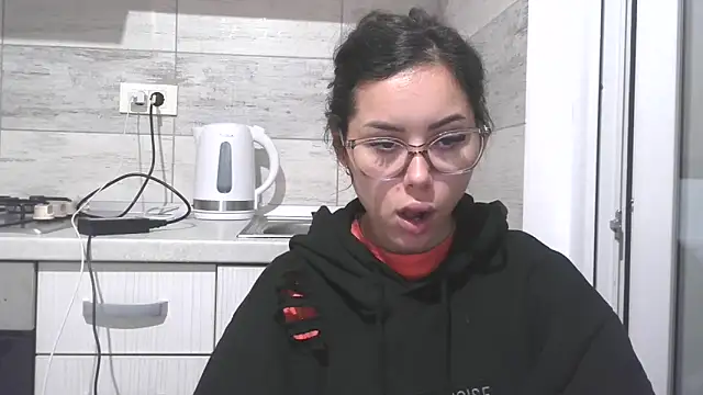 LovelyJulliette online show from November 20, 5:36 pm