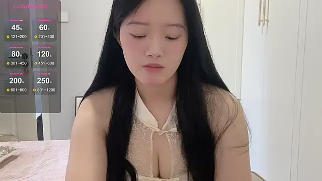 Snapshot of rose-u chatting on September 24, 1:59 am rose-u online show from September 24, 1:59 am