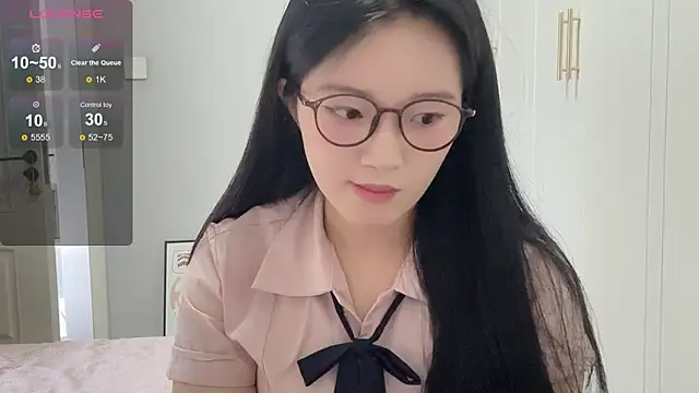Snapshot of rose-u chatting on September 26, 2:31 am rose-u online show from September 26, 2:31 am