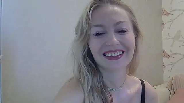 ZarinaSwift online show from September 24, 4:55 am