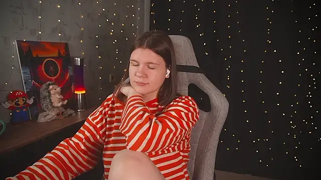 cuteamberlyyy online show from March 27, 4:58 am