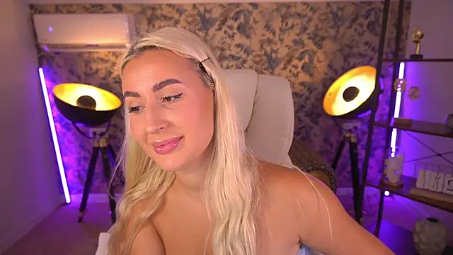 LiaBrazzerr online show from July 22, 3:35 pm