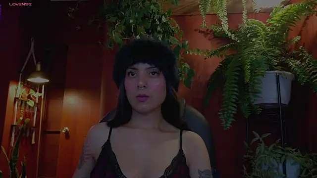 Yeriawaddell  online show from April 8, 1:19 am