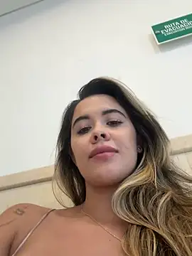 Emilia Bakerr online show from July 11, 8:20 pm