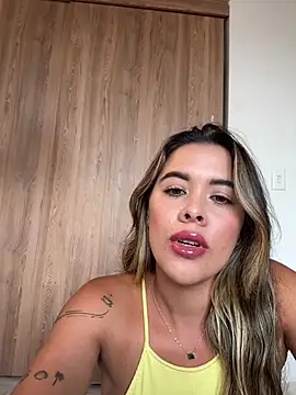 Emilia Bakerr online show from June 30, 7:13 pm