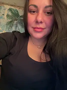 DaisyStreet online show from November 14, 8:09 pm