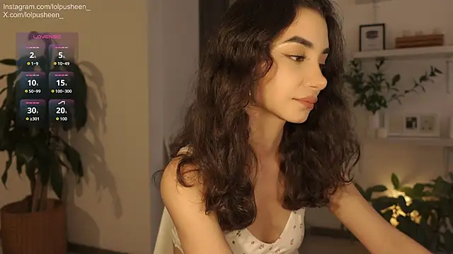 JulietteDee online show from April 1, 9:56 pm