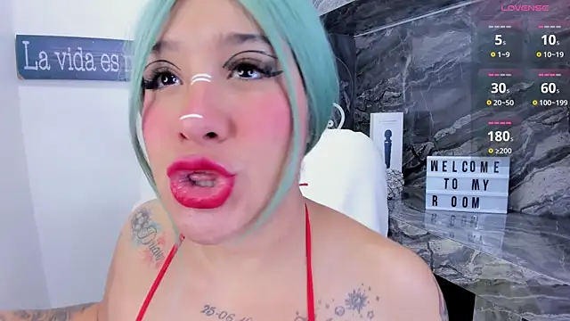 miss danika online show from November 21, 11:12 am