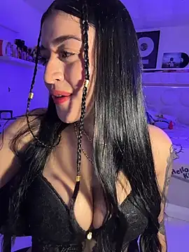 lucianaroy online show from April 9, 3:09 am