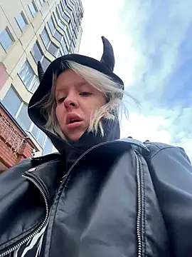 LikaCat online show from September 13, 4:20 am