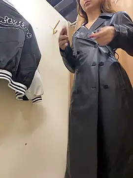 QuitieLia online show from January 19, 3:08 pm