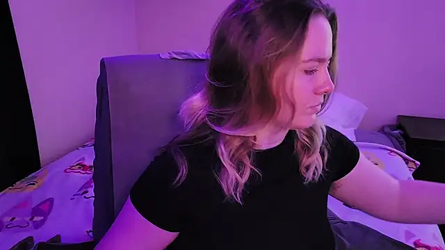 InternetFairy XO online show from February 4, 6:49 am