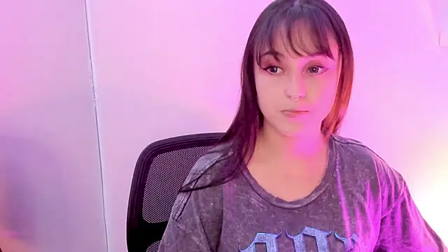 Gloomydoll online show from December 3, 8:44 pm