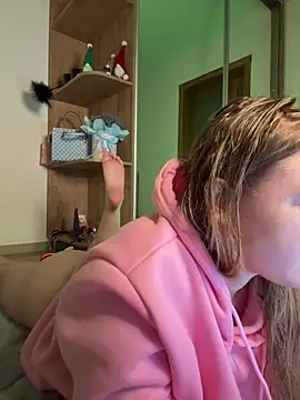 freiiaflower online show from January 31, 7:11 pm