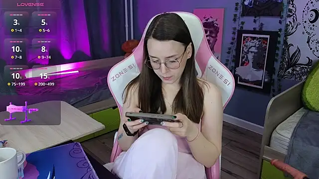 Sweet frosti online show from January 8, 4:49 am