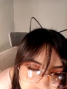 Chall mee online show from April 19, 4:29 pm