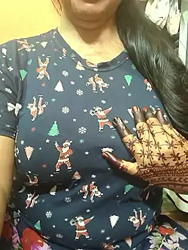 AAROHI-HOT online show from April 5, 8:52 pm