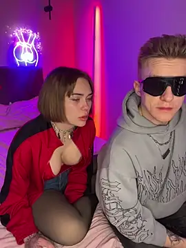 LadyGrotesk online show from February 3, 2:53 am