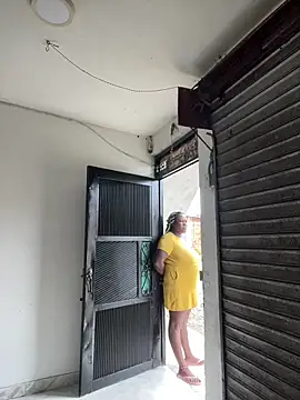 kasandra smith  online show from December 17, 4:11 pm