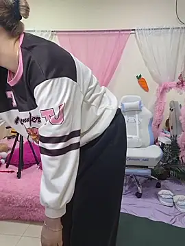 NaomiShimizu online show from April 8, 7:49 pm