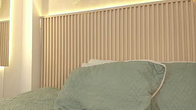 daiana curly online show from April 10, 7:53 pm