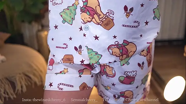 sensualcherry  online show from December 21, 1:32 am