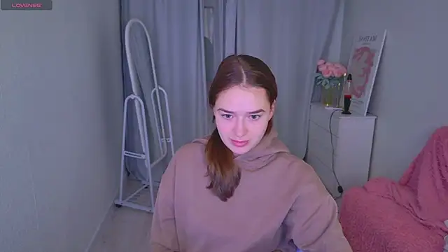 LovelyJessie online show from January 17, 1:51 pm