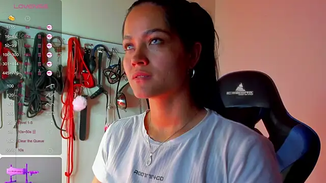 scarlet-kennedy98 online show from April 20, 8:34 pm