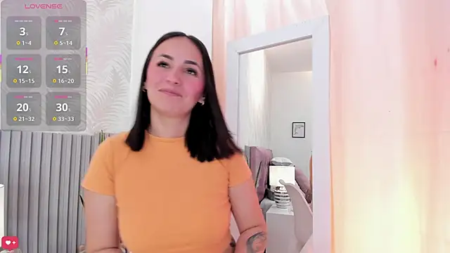 Sally Azmani  online show from October 29, 12:42 pm