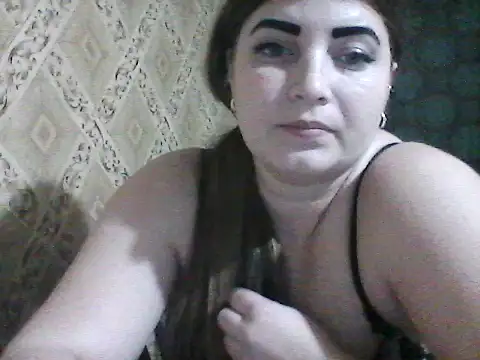 Elizabeth Meow online show from November 5, 6:35 pm