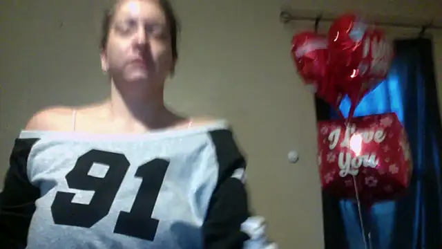 bella8769 online show from February 16, 6:19 pm