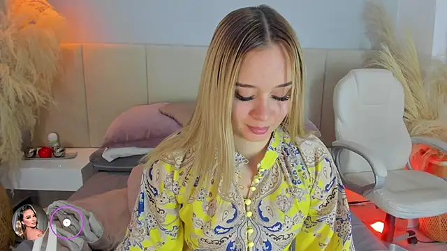 sofia pamela online show from February 4, 7:17 pm