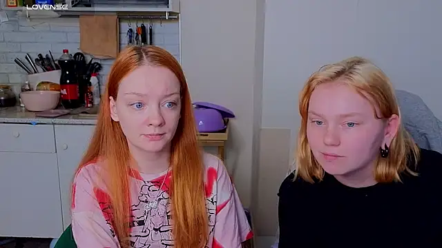 Radiants two online show from May 22, 2:59 pm