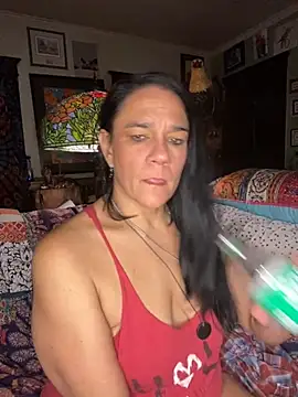 Snapshot of sexyasscougar chatting on October 17, 6:38 am sexyasscougar online show from October 17, 6:38 am