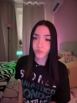 Snapshot of ShannonShanny chatting on October 16, 12:19 pm ShannonShanny online show from October 16, 12:19 pm