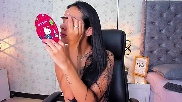 ChloeHarper  online show from November 1, 12:42 pm