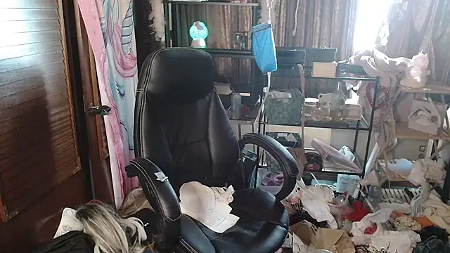 Ombeline1 online show from September 9, 4:07 pm